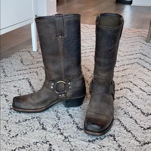 Frye Harness 12R Boots, Brown, Size 7